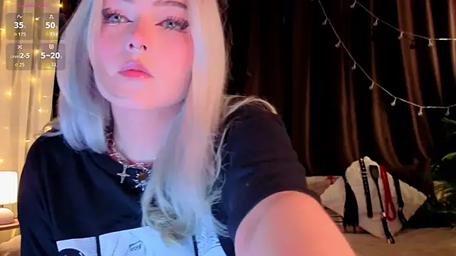 ShyniAlice online show from 10, 6, 2026