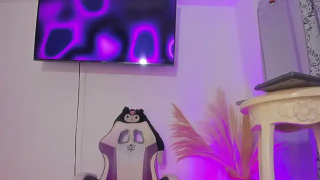 Angelasantini0 online show from 25, 4, 2026