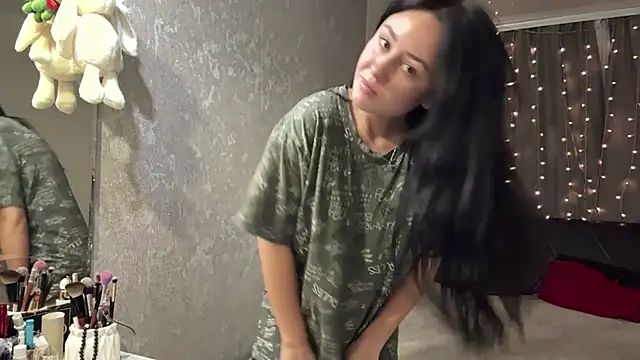 Snapshot of Marryrembi chatting on 13, 1, 2026 Marryrembi online show from 13, 1, 2026