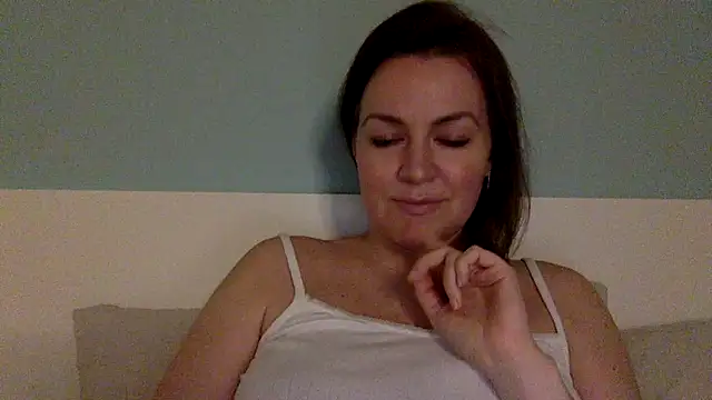 Ivoryne online show from 11, 4, 2026