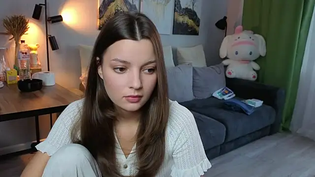 KitKatie online show from 5, 4, 2026