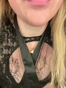 SexyBlondJoanna online show from 24, 2, 2026