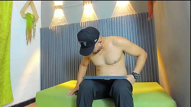 CHRISTIAN PARKERR online show from 13, 1, 2026