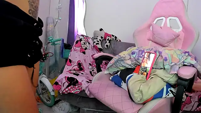 jenniferbodys online show from 11, 4, 2026