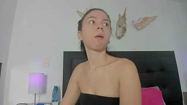 Natalye 23 online show from 15, 3, 2026