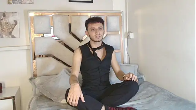 Snapshot of Curlystartt chatting on 13, 1, 2026 Curlystartt online show from 13, 1, 2026