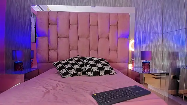 Giselle Louise online show from 14, 1, 2026