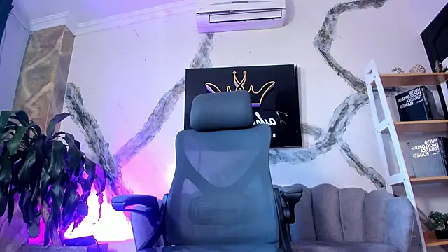 CatalinaMartinezz  online show from 9, 3, 2026