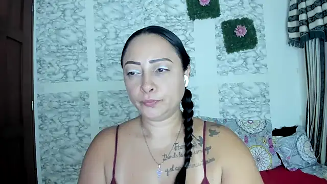 XXXStephanie XXX online show from 2, 6, 2026