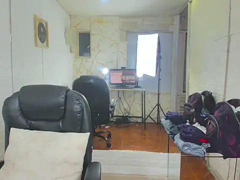 Snapshot of Betany_Grey chatting on 14, 2, 2026 Betany Grey online show from 14, 2, 2026