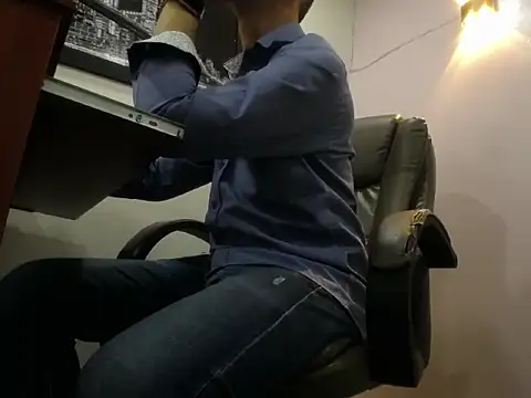 Oswalldo   online show from 13, 2, 2026