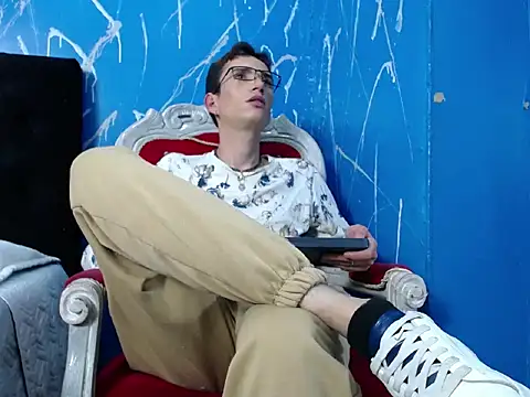 Iam Smith  online show from 8, 2, 2026