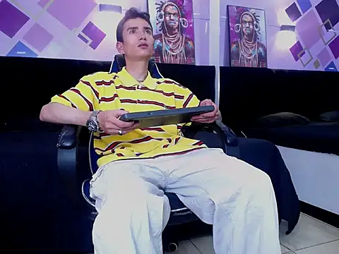 Iam Smith  online show from 6, 2, 2026