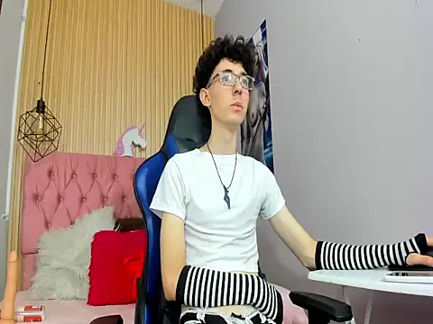 Syriussz online show from 16, 2, 2026