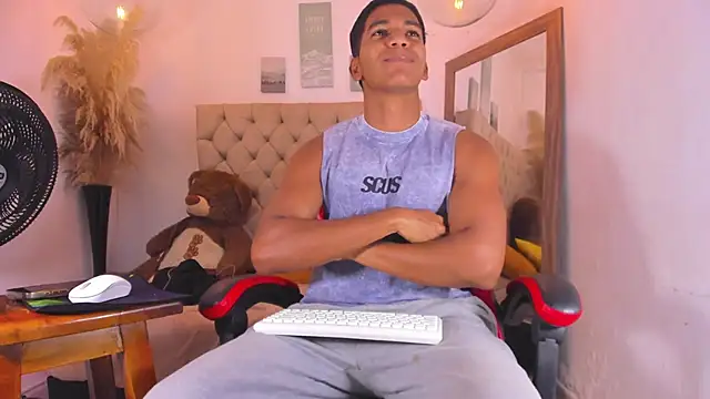 Snapshot of noah_sthone chatting on 12, 2, 2026 noah sthone online show from 12, 2, 2026