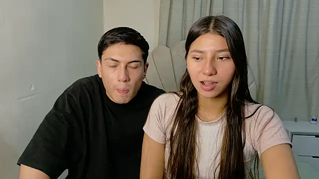 ScarlettAndLucas online show from 25, 5, 2026
