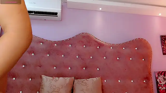 babyAnthonella online show from 3, 4, 2026