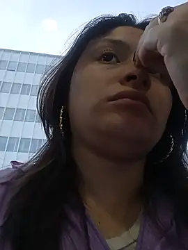 yessica gomez01 online show from 13, 5, 2026