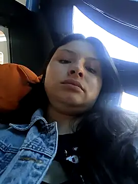 yessica gomez01 online show from 26, 4, 2026