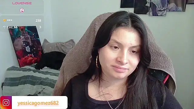yessica gomez01 online show from 15, 2, 2026