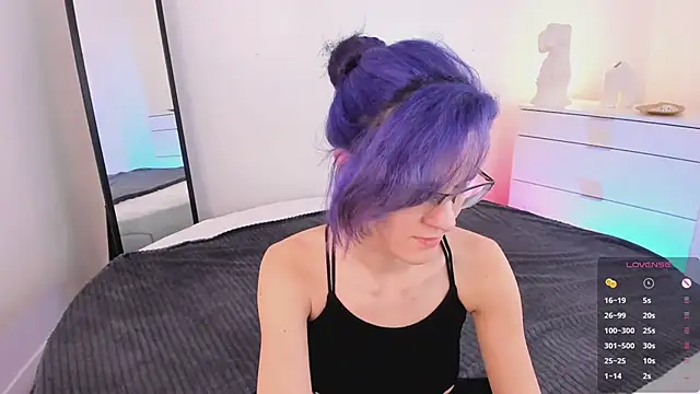 Snapshot of AuraLaunni chatting on 20, 6, 2026 AuraLaunni online show from 20, 6, 2026