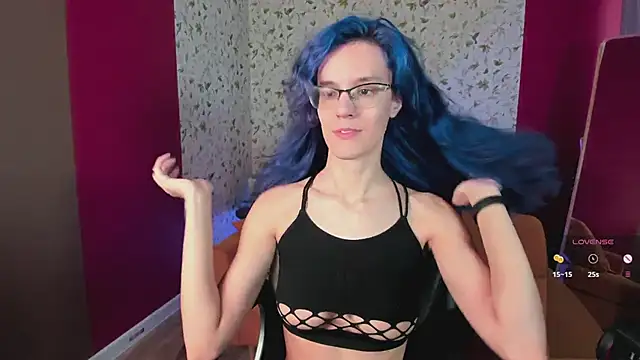 Snapshot of AuraLaunni chatting on 18, 6, 2026 AuraLaunni online show from 18, 6, 2026