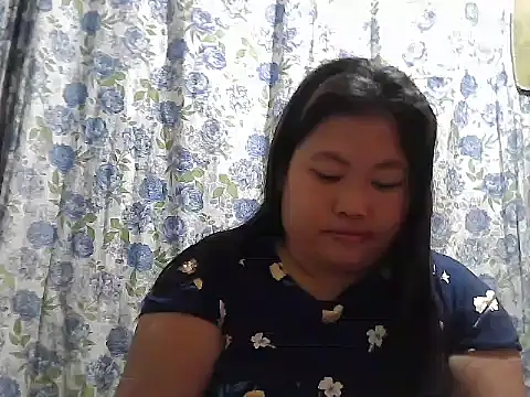 Snapshot of pinay_rose14 chatting on 8, 2, 2026 pinay rose14 online show from 8, 2, 2026
