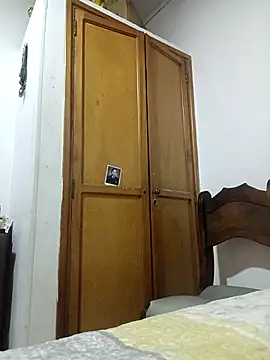 DaisyPassio online show from 8, 3, 2026