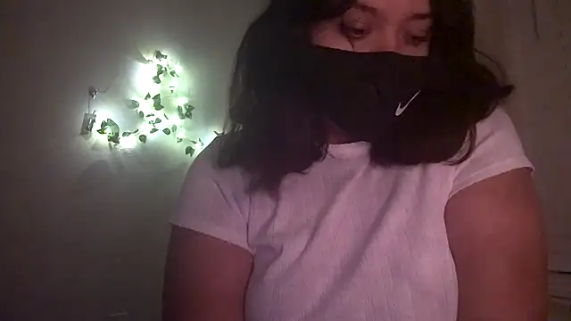 Snapshot of Lunablushh chatting on 15, 1, 2026 Lunablushh online show from 15, 1, 2026