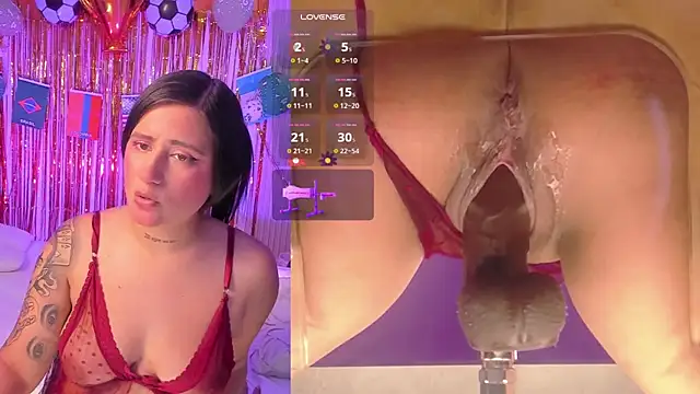 Snapshot of MelanyHolsen chatting on 1, 7, 2026 MelanyHolsen online show from 1, 7, 2026