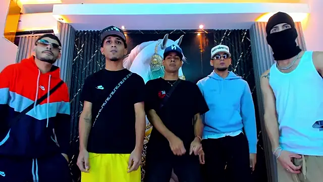 The Gods In Diamonds online show from 26, 2, 2026