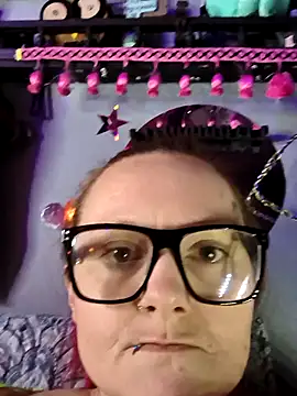 DisireAfterDark online show from 14, 2, 2026