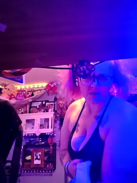 DisireAfterDark online show from 5, 3, 2026