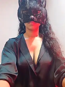 cutehotwife online show from 26, 4, 2026