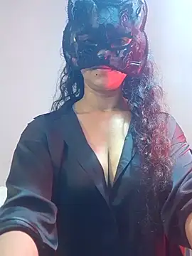 cutehotwife online show from 15, 6, 2026