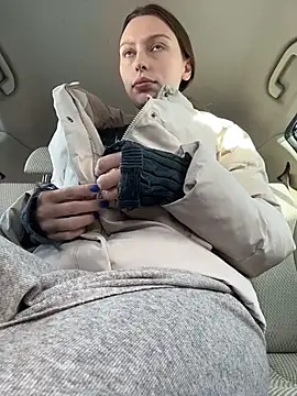 Snapshot of LeiaMood chatting on 10, 2, 2026 LeiaMood online show from 10, 2, 2026