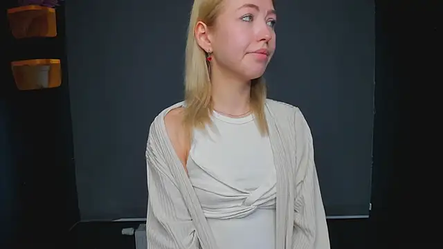 Moon Silk online show from 15, 1, 2026