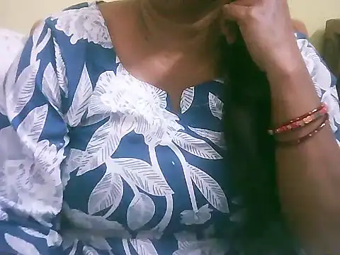 Snapshot of mohini_bhabhi chatting on 3, 5, 2026 mohini bhabhi online show from 3, 5, 2026