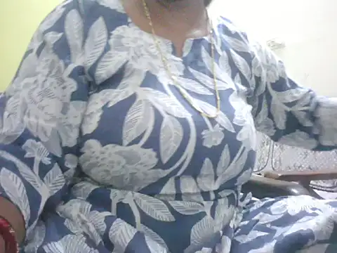 Snapshot of mohini_bhabhi chatting on 16, 6, 2026 mohini bhabhi online show from 16, 6, 2026