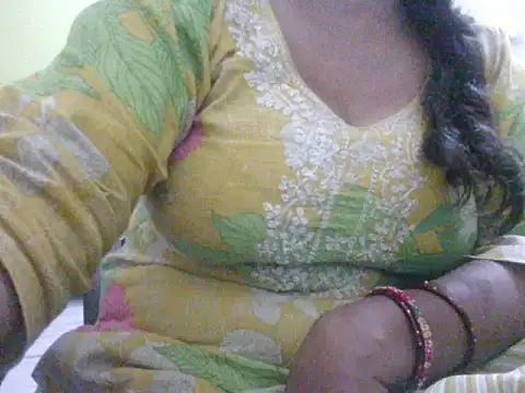 Snapshot of mohini_bhabhi chatting on 16, 5, 2026 mohini bhabhi online show from 16, 5, 2026