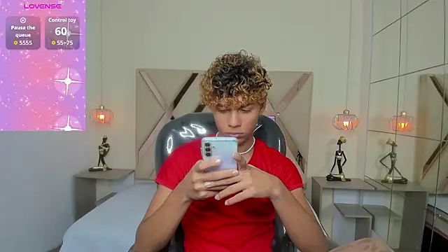 Anyelo Twink online show from 28, 3, 2026