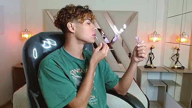 Anyelo Twink online show from 25, 3, 2026