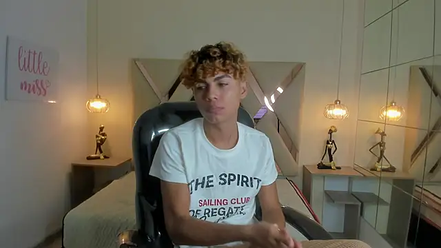 Anyelo Twink online show from 24, 3, 2026