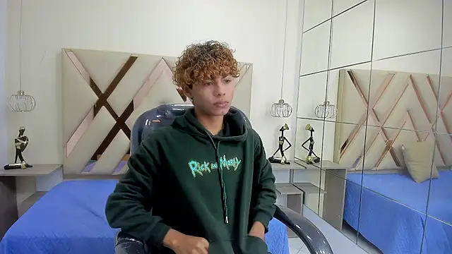 Anyelo Twink online show from 27, 2, 2026