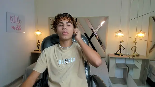 Anyelo Twink online show from 9, 3, 2026