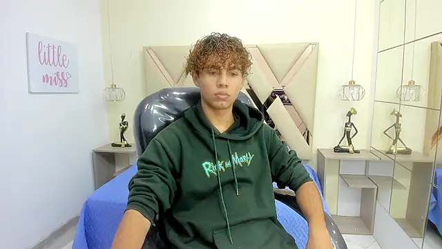 Anyelo Twink online show from 22, 2, 2026