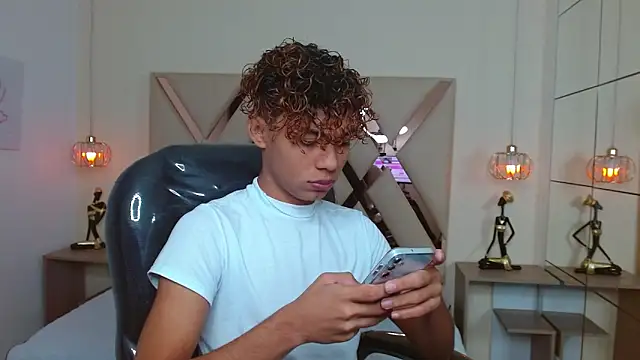 Anyelo Twink online show from 26, 3, 2026