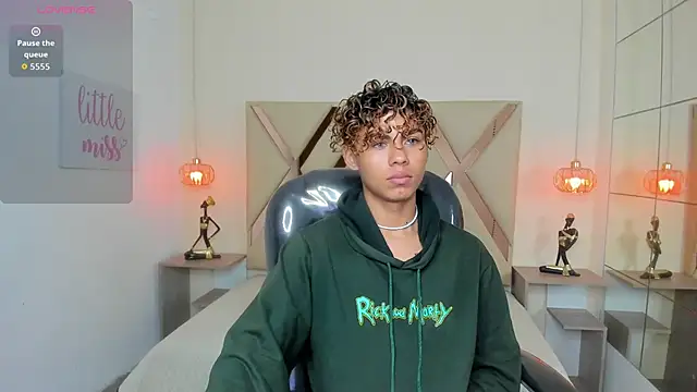 Anyelo Twink online show from 25, 4, 2026