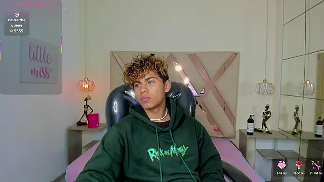 Anyelo Twink online show from 10, 5, 2026