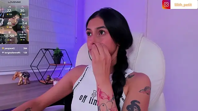 lilith petit  online show from 15, 4, 2026